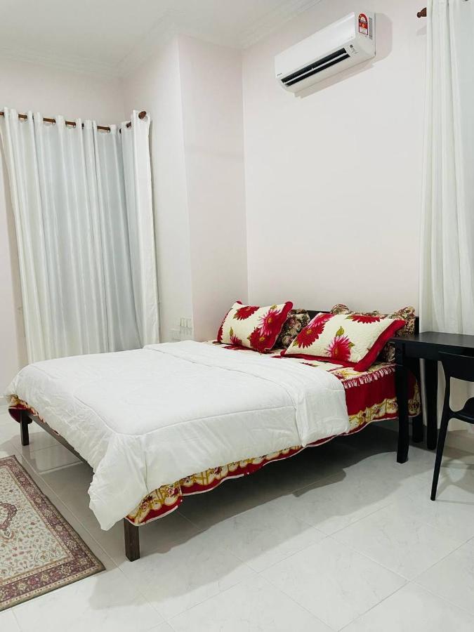 Adda Guest House Кота-Бару Экстерьер фото