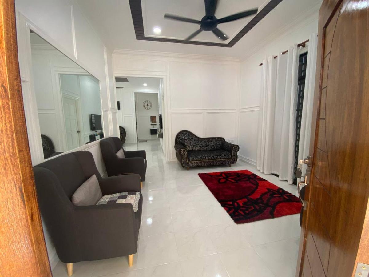 Adda Guest House Кота-Бару Экстерьер фото